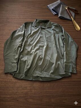 Van Heusen Olive Green Long-Sleeve Button-Down Shirt